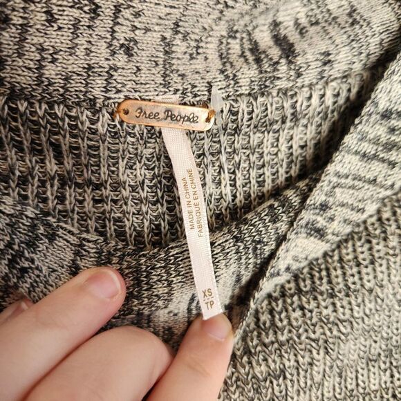 Free People Size XS Gray Flash Dance Oversized One Shoulder Sweater - Picture 7 of 11